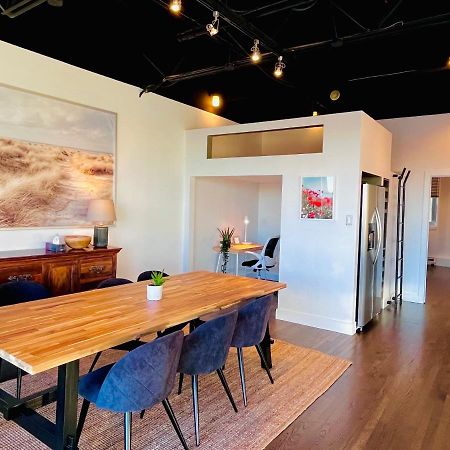 Sunny Penthouse On 17Th Ave, 1 Bedroom, 1 Loft Bed With Ladder, 1 Sofa Bed, Sleeps 6, Downtown Calgary Ngoại thất bức ảnh